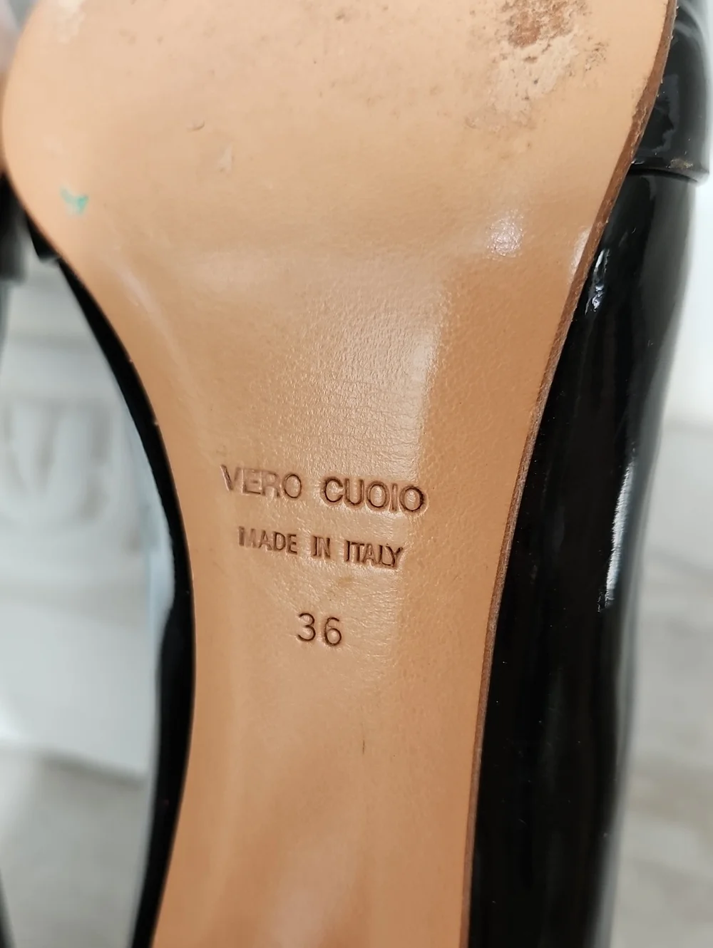 Vintage Giuseppe Zanotti Black Patent Leather Kitten Heel Pumps EU 36​
